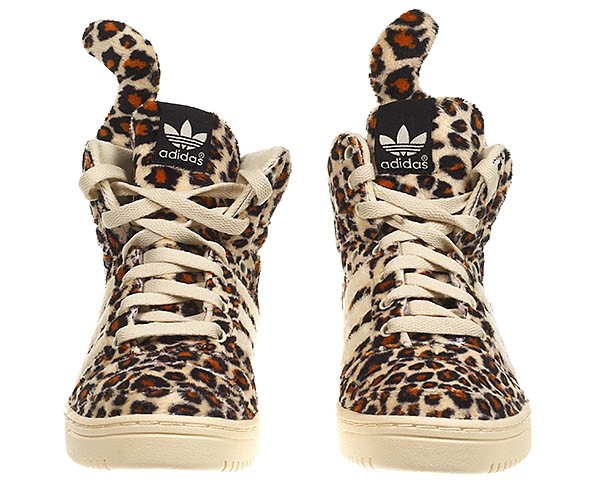 basket adidas leopard avec queue