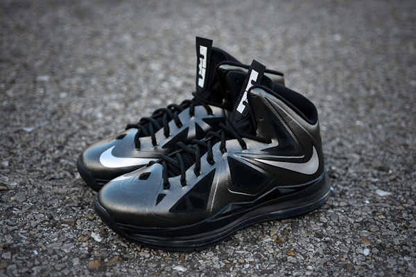 Nike Lebron X Carbon