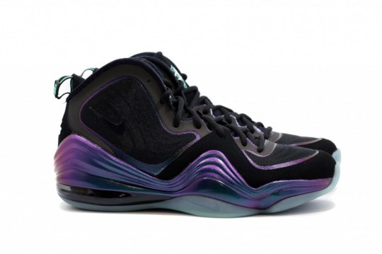 nike-air-penny-v-5-invisibility-cloak-new-images-1-1024x682
