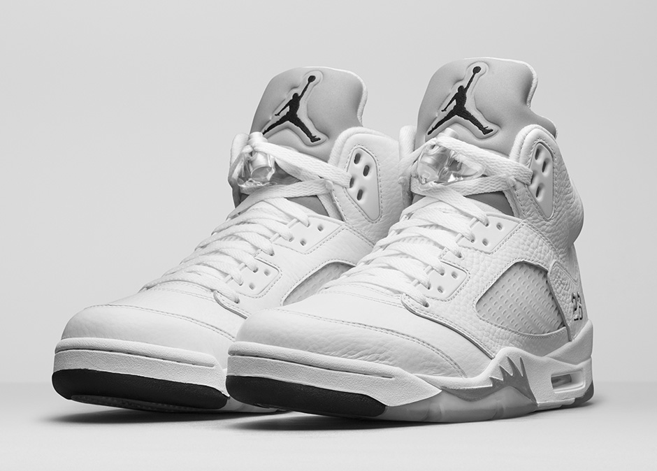 Air Jordan V White Metallic Silver 2015 - Le Site de la Sneaker