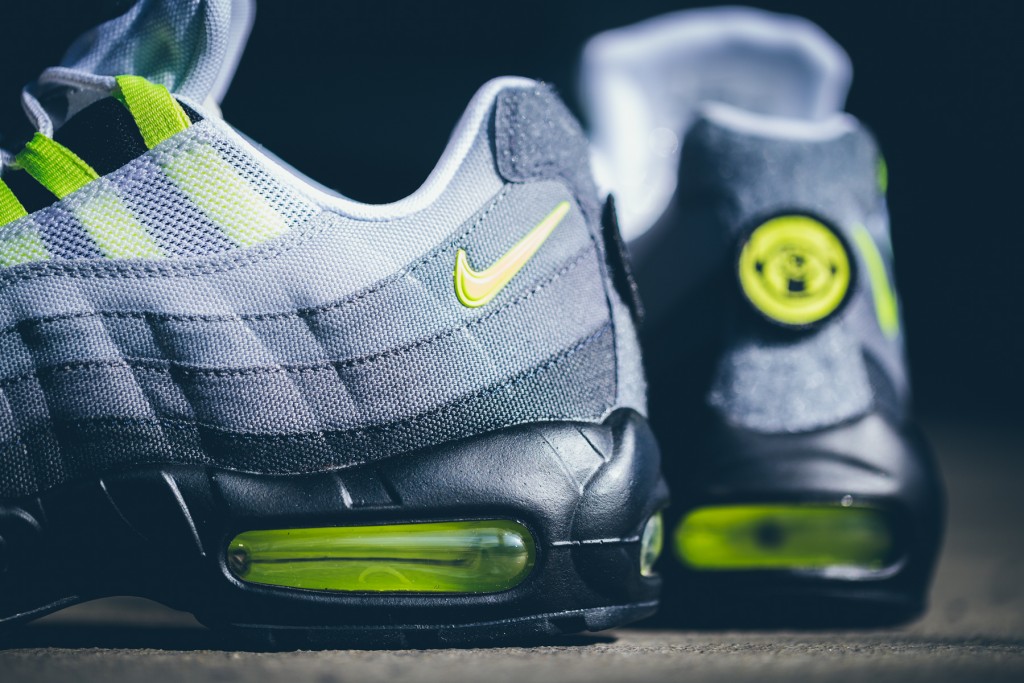 Nike Air Max 95 OG Neon Patch - Le Site 
