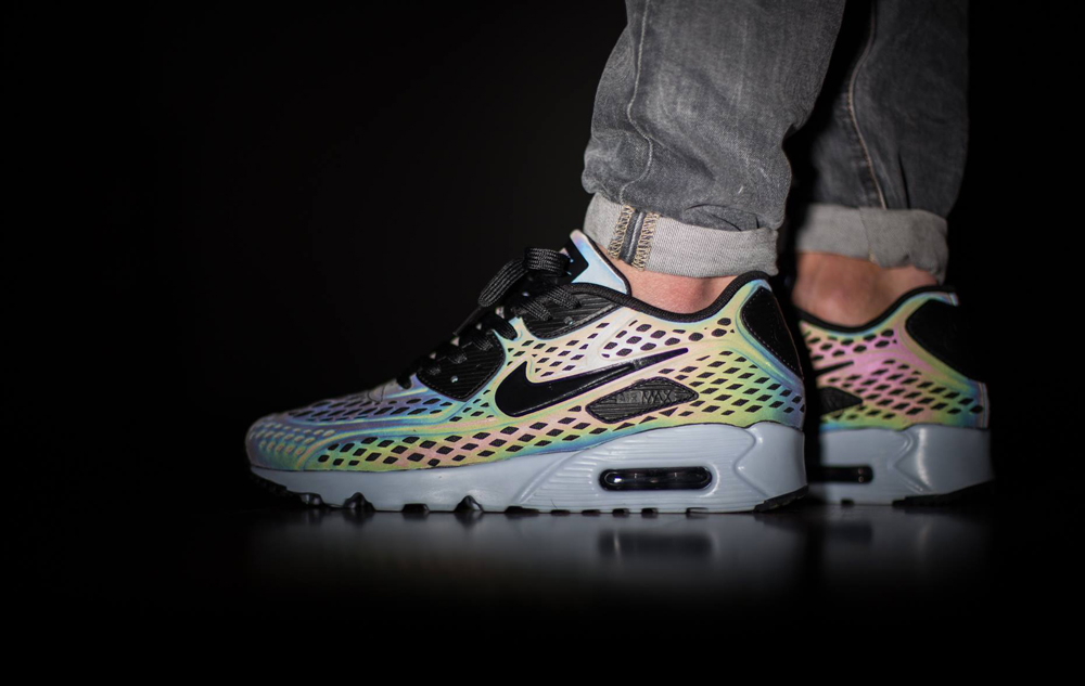 nike air max 90 ultra moire qs iridescent holographic