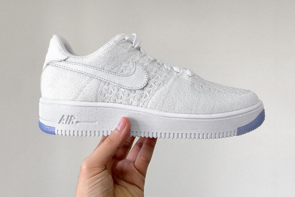 nike white flyknit air force 1