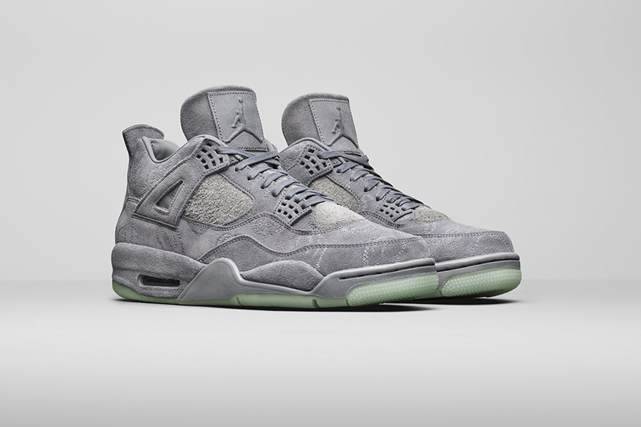 KAWS x Air Jordan 4 - Le Site de la Sneaker