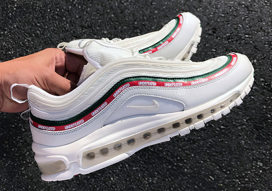 air max 97 undefeated blanche