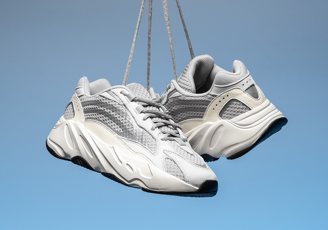 Preview: adidas YEEZY Boost 700 V2 Static - Le Site de la Sneaker