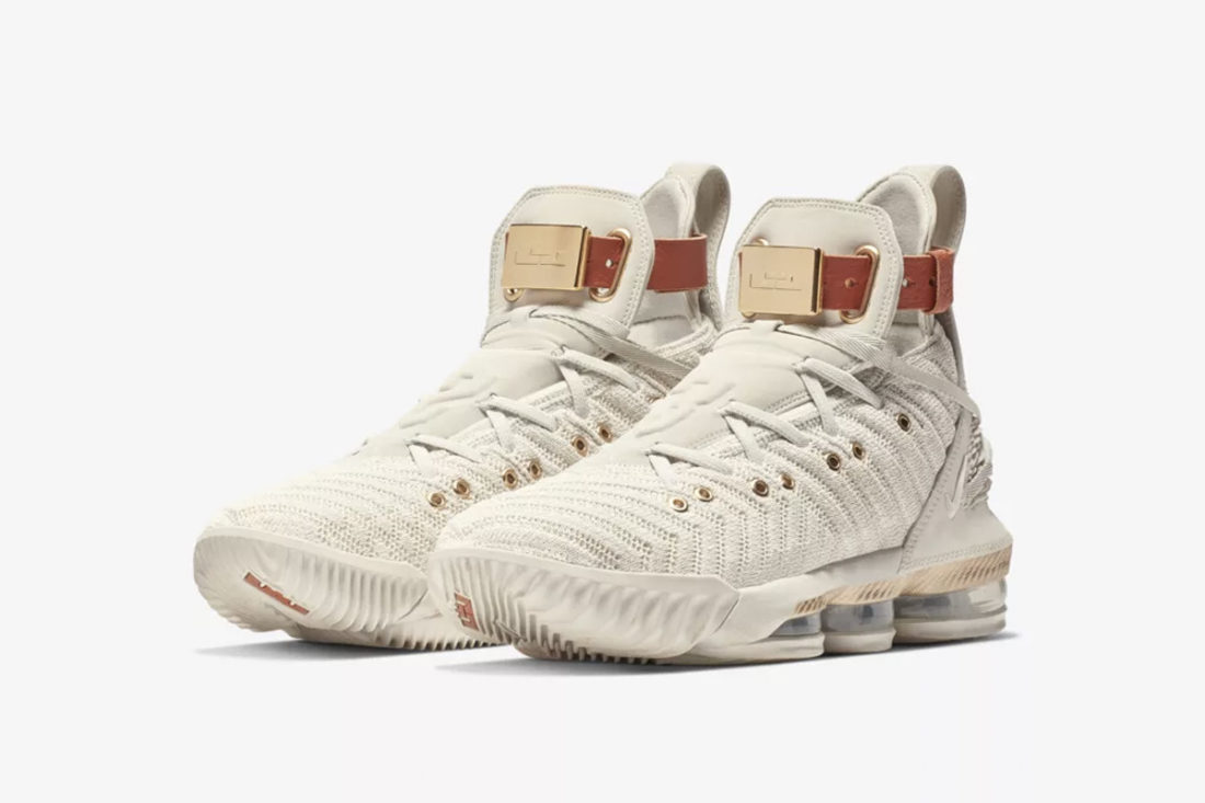lebron 16 with lion