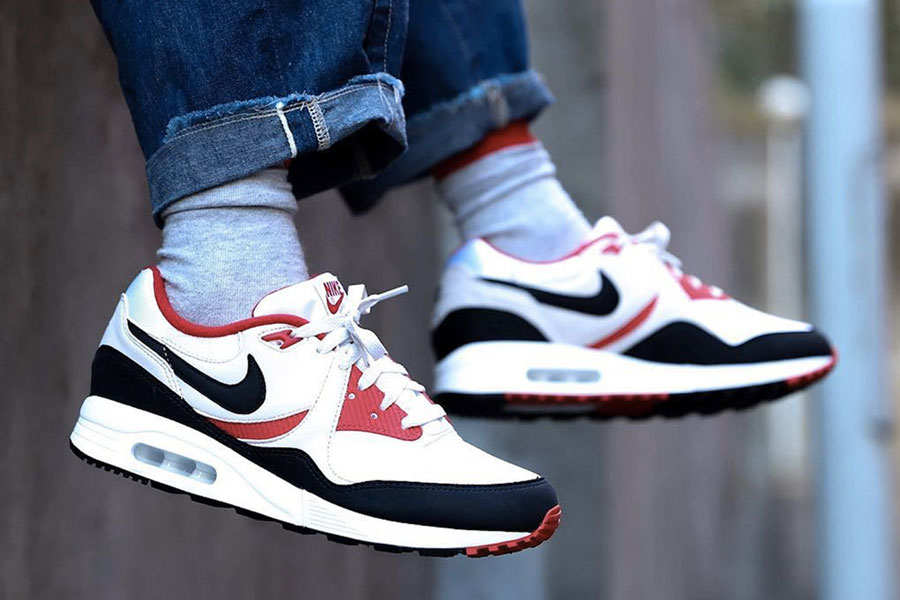 air max black red and white
