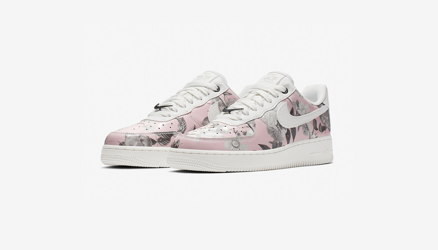 nike air force 1 pink outline