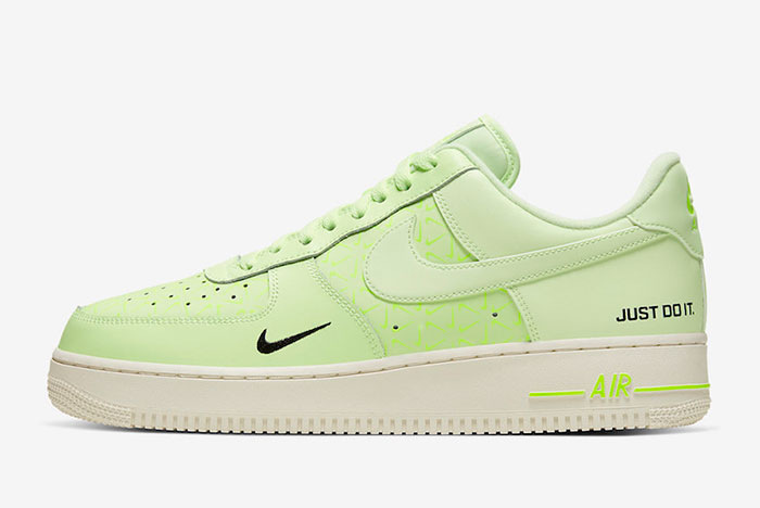Preview: Nike Air Force 1 Neon Branding 