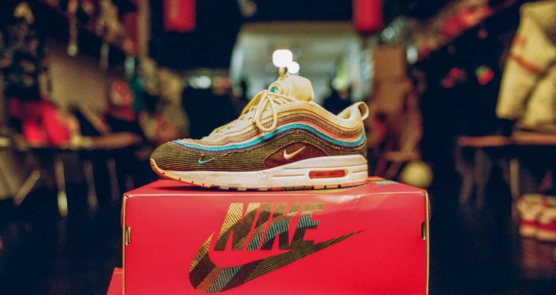 round two air max