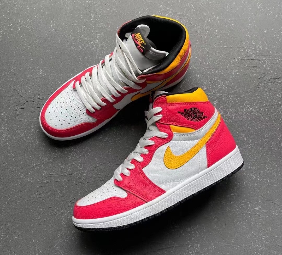 Air Jordan 1 Retro High OG "Light Fusion Red" - Le Site de la Sneaker